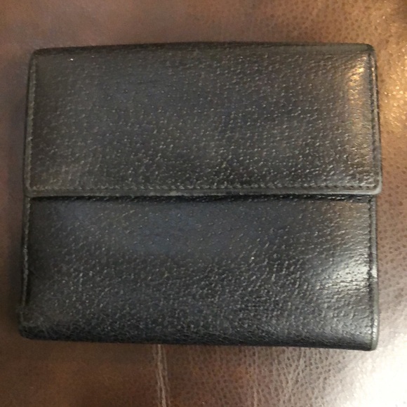 W GUCCI Black Lambskin Bifold Wallet with Silver G  Clasp Vintage - Picture 3 of 17